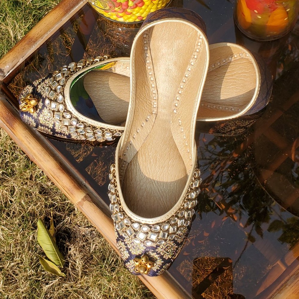 Handmade Khusaa, Punjabi Jutti for Indian Wedding